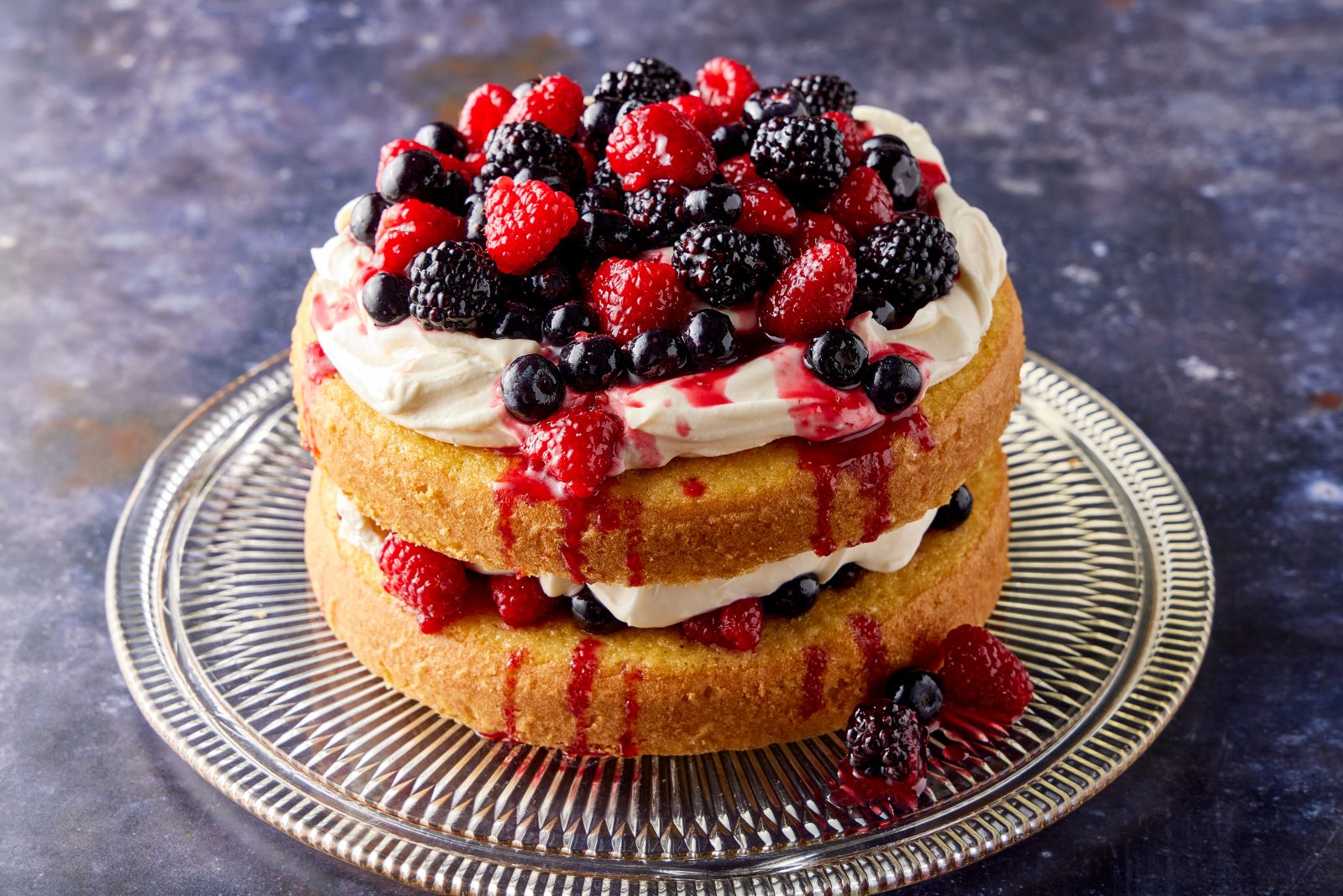 Blender Berries Cream Cake