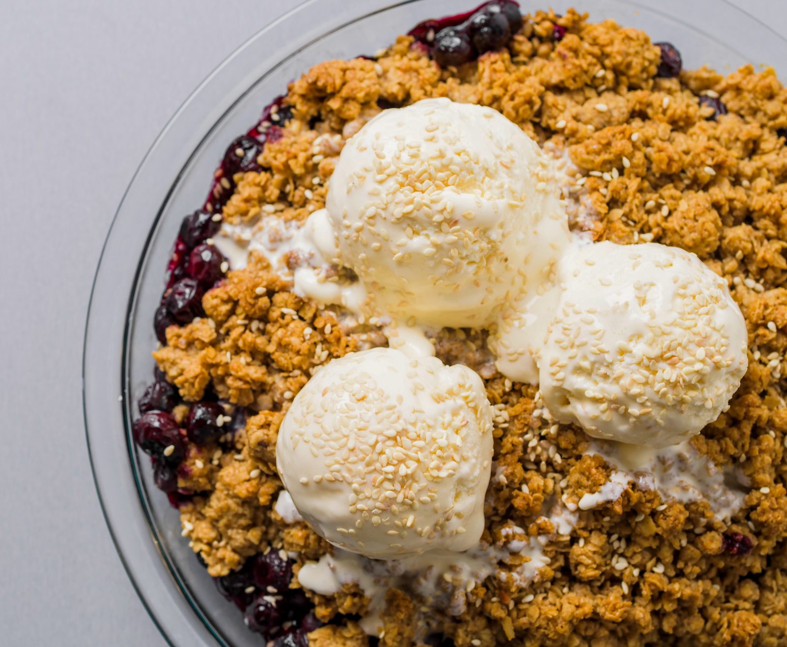 Blueberry Crumble Oats Tahini