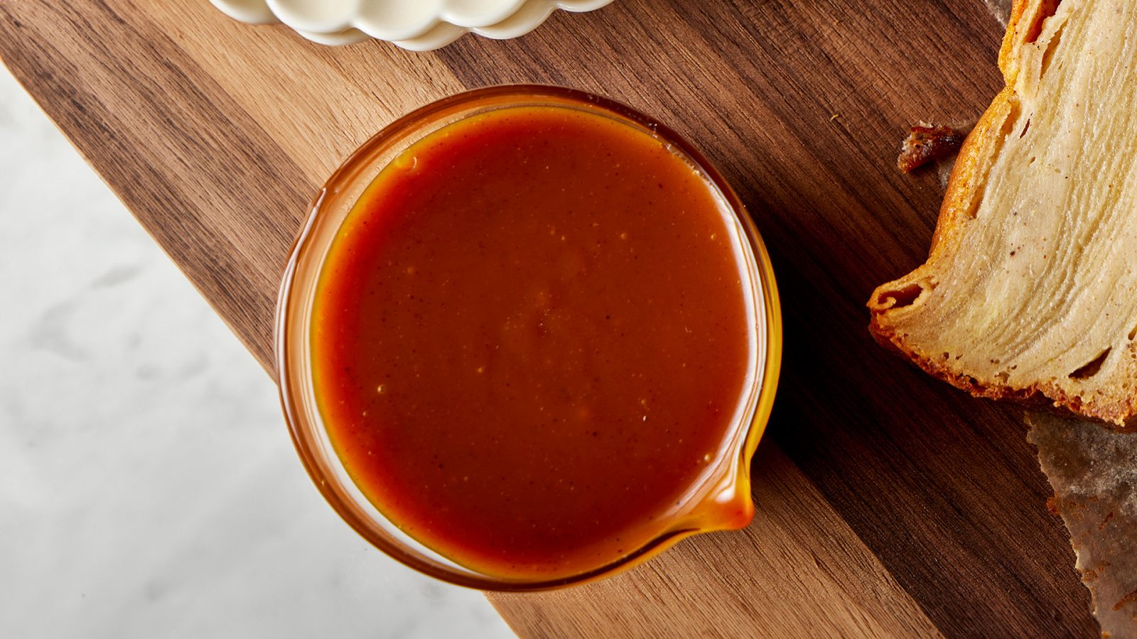 Caramel Sauce Allspice Bowl FB