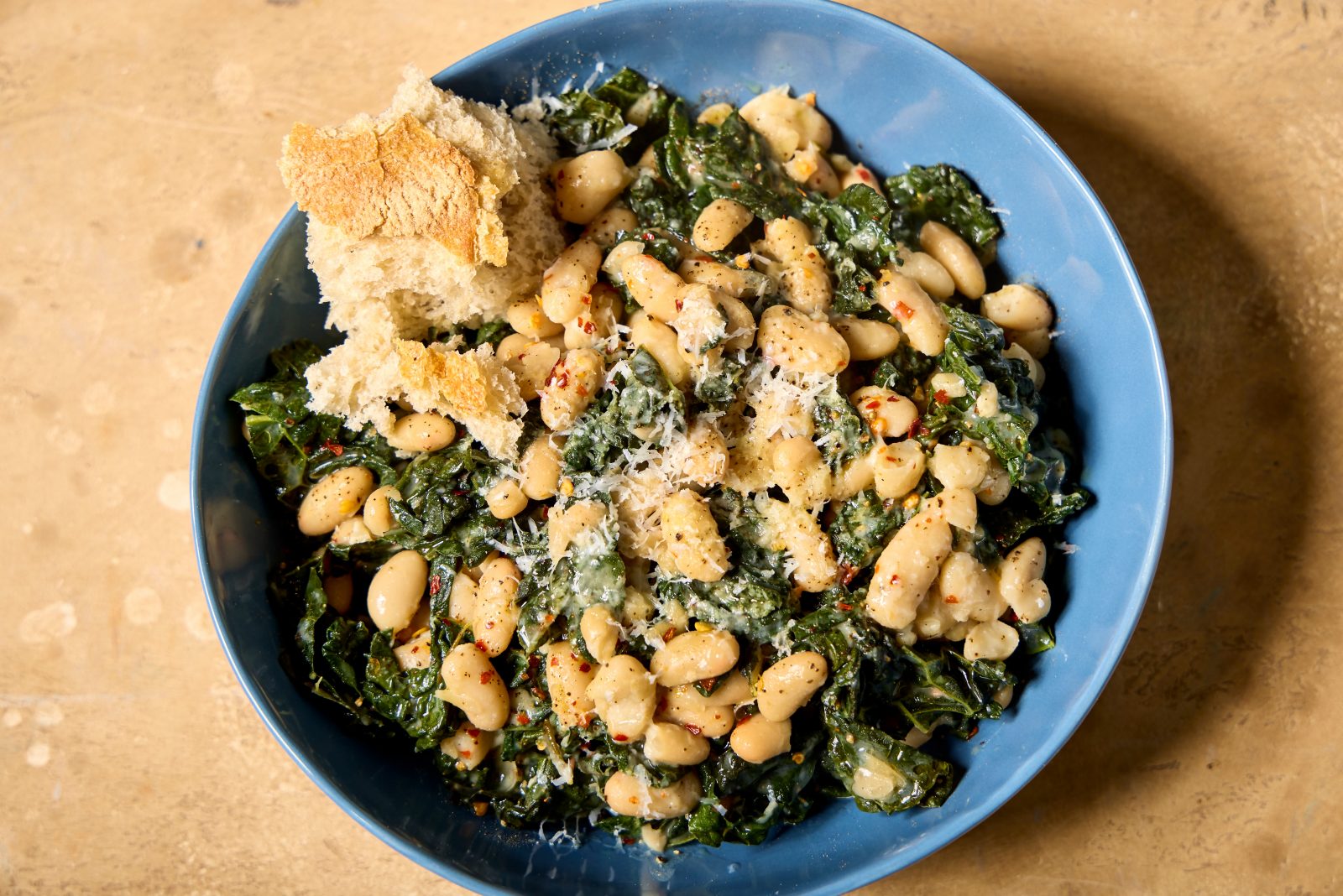 Cheesy White Beans Kale