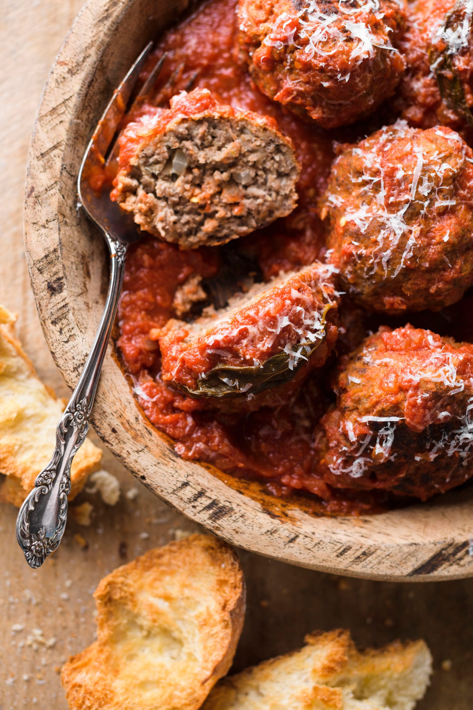 Neapolitan Meatballs with Ragu