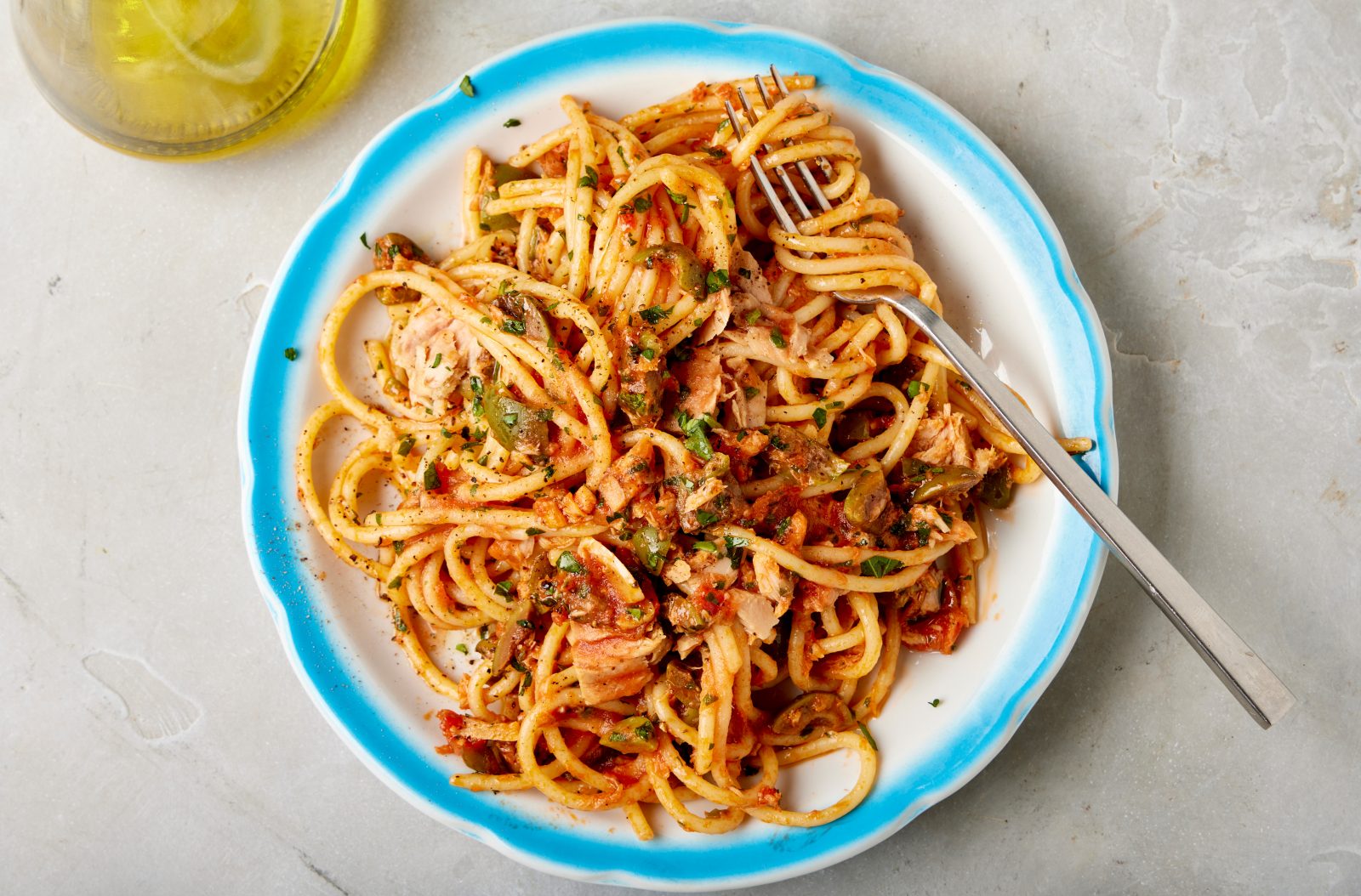 Spaghetti Tuna Green Olives Tomatoes