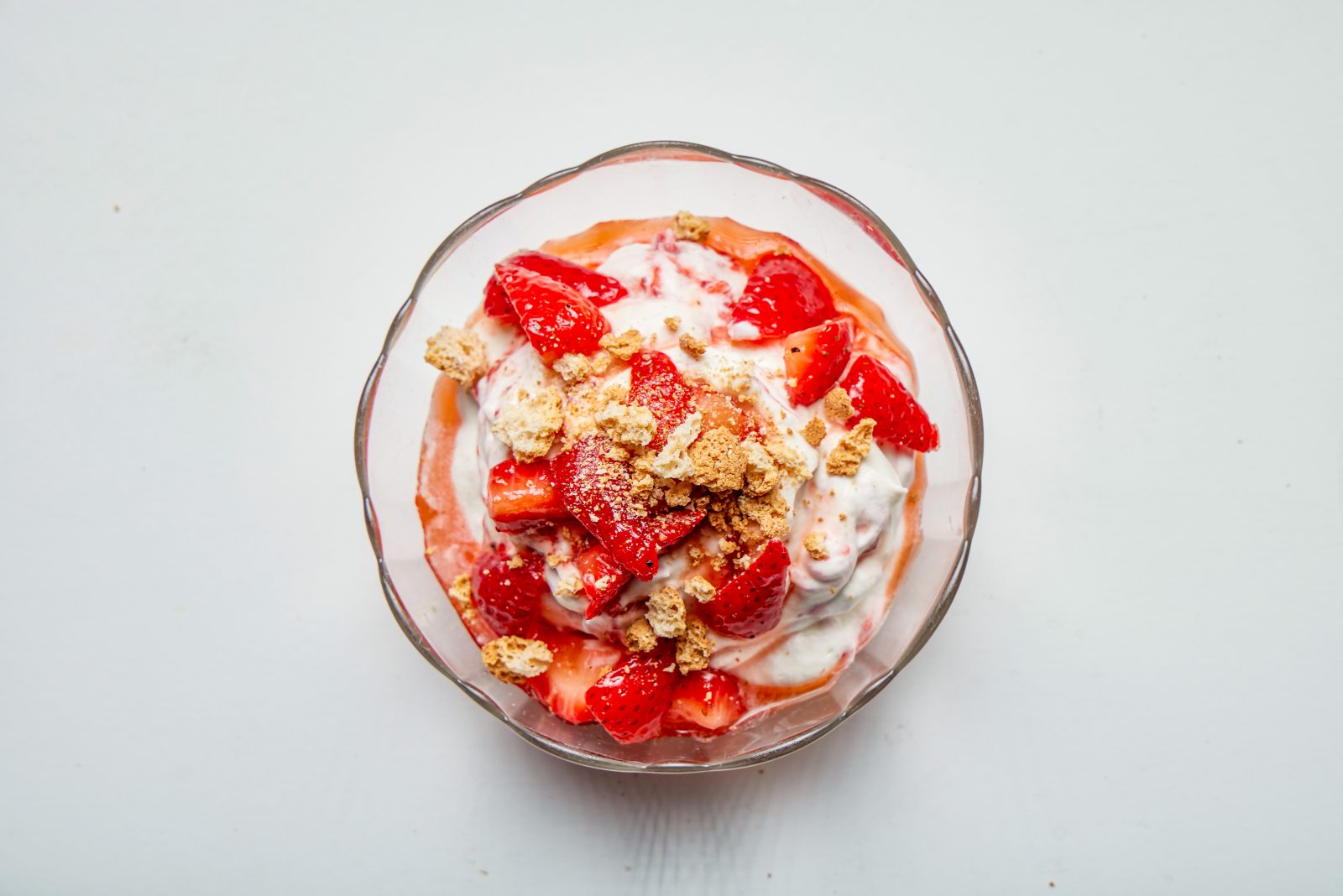 Strawberry Amaretti Fool