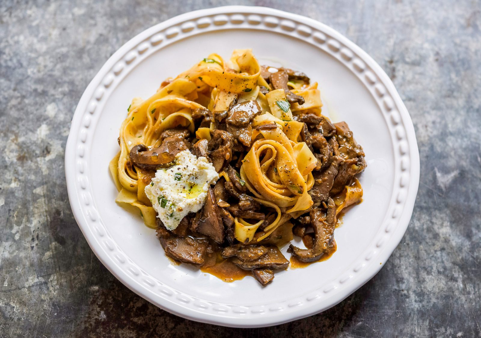 Tagliatelle Portobellos Chive Ricotta