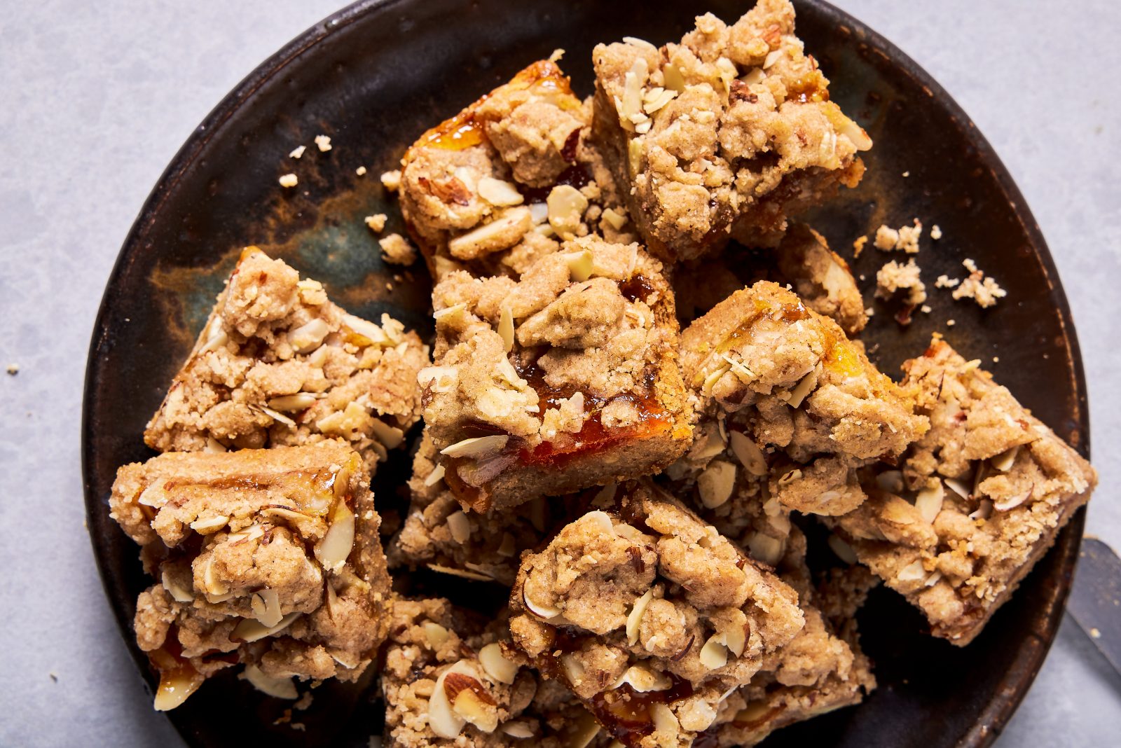 Whole Wheat Apricot Bars Almond Crumble