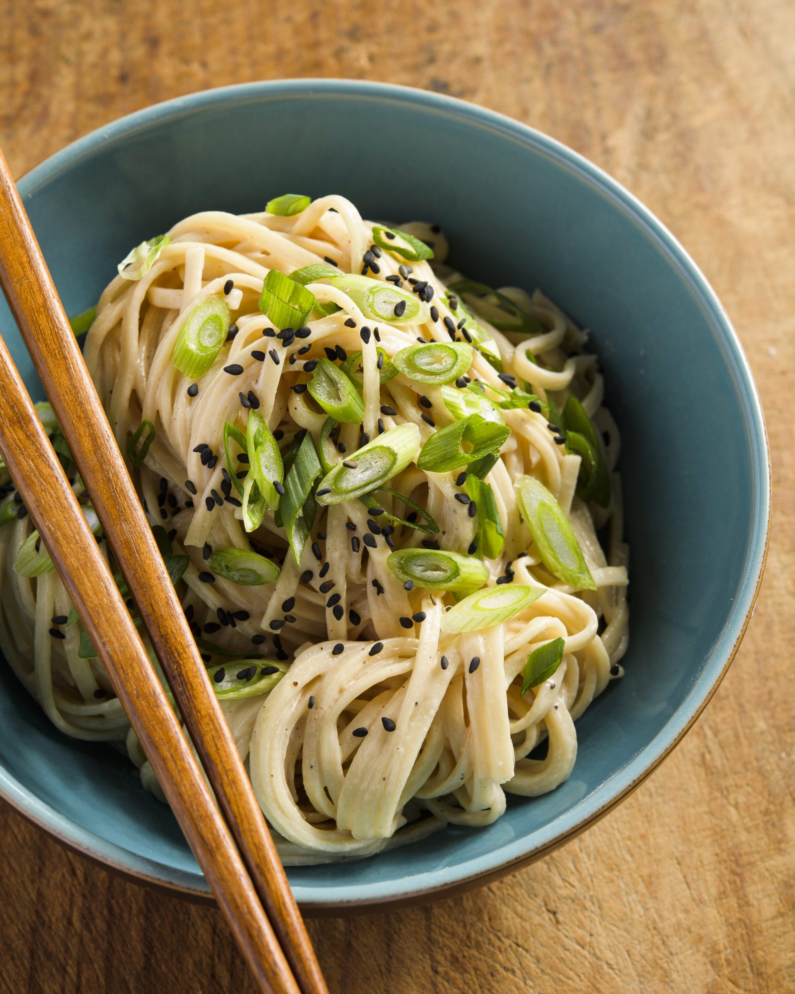 cold-udon-sesame-sauce