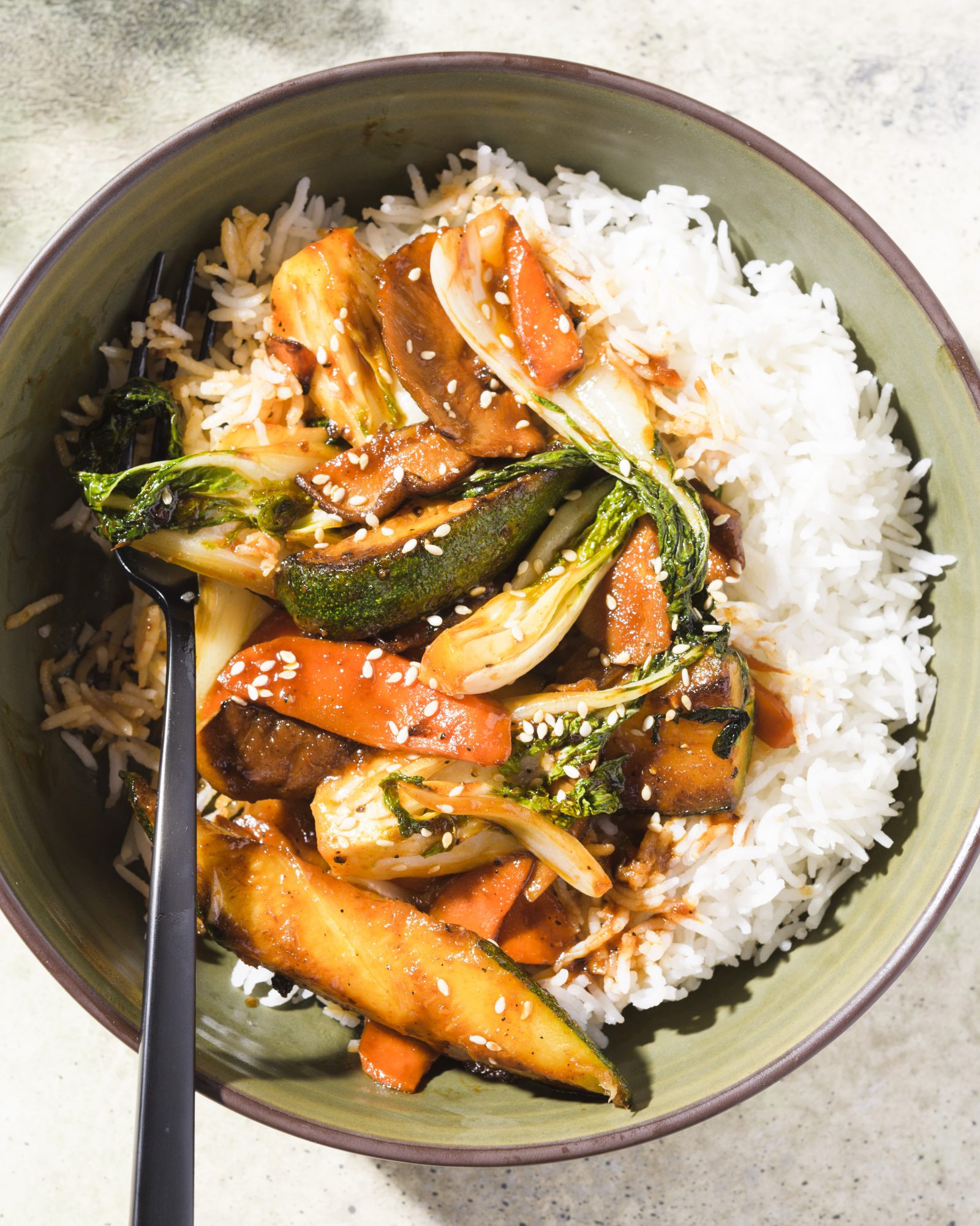 Glazed spicy sweet stir fried vegetables v