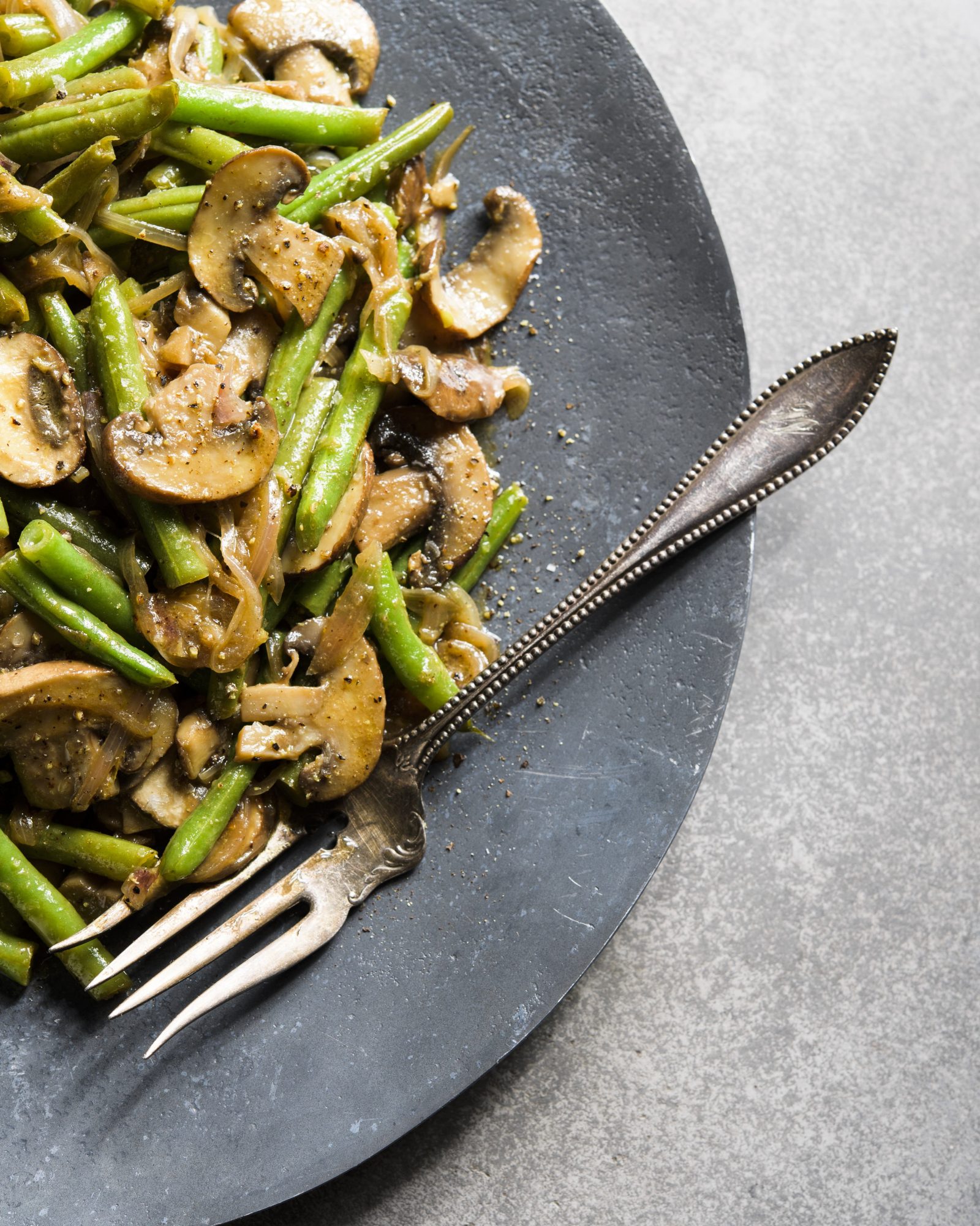Green beans mushrooms sherry vinaigrette v