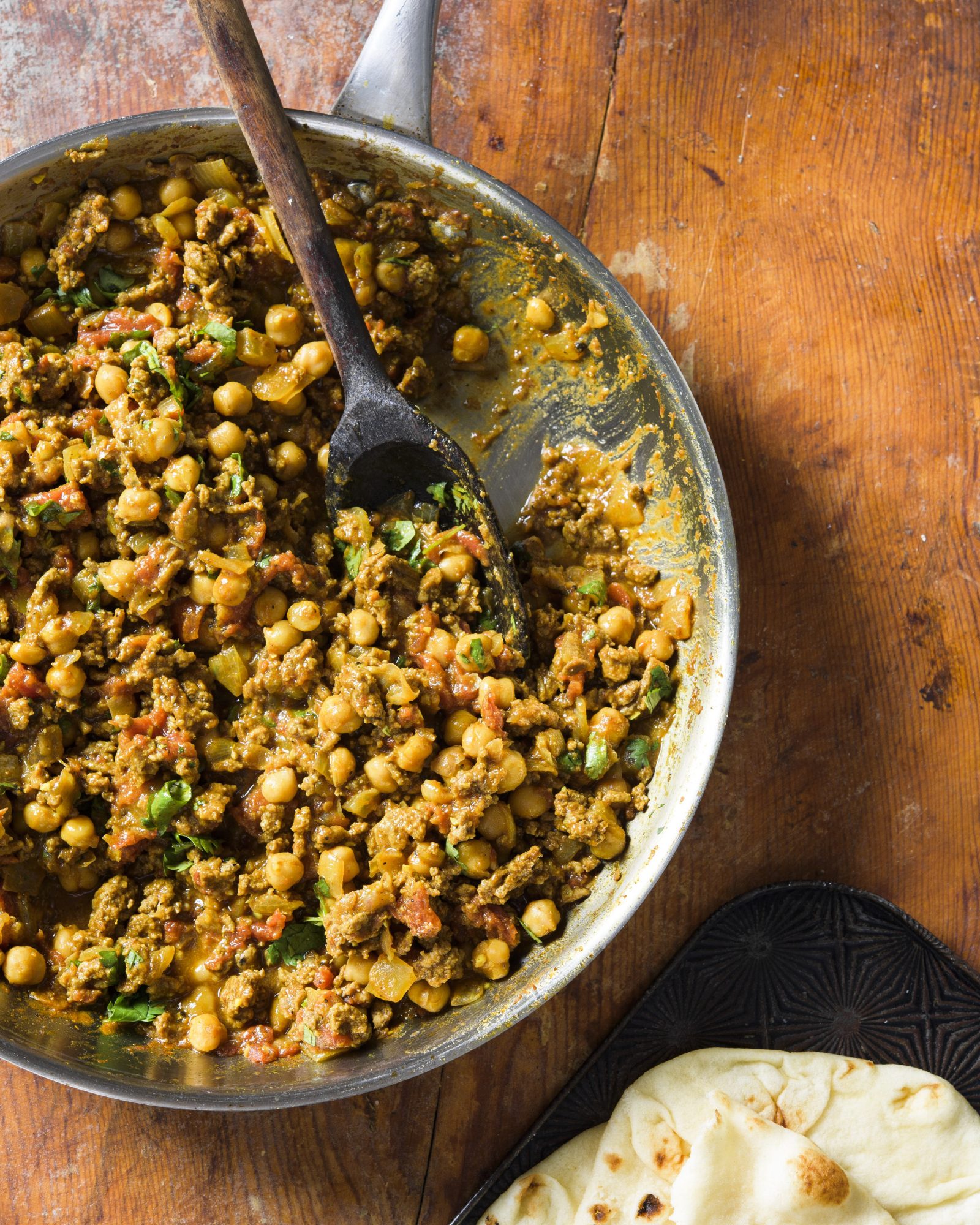 Ground beef chickpea curry keema chole v