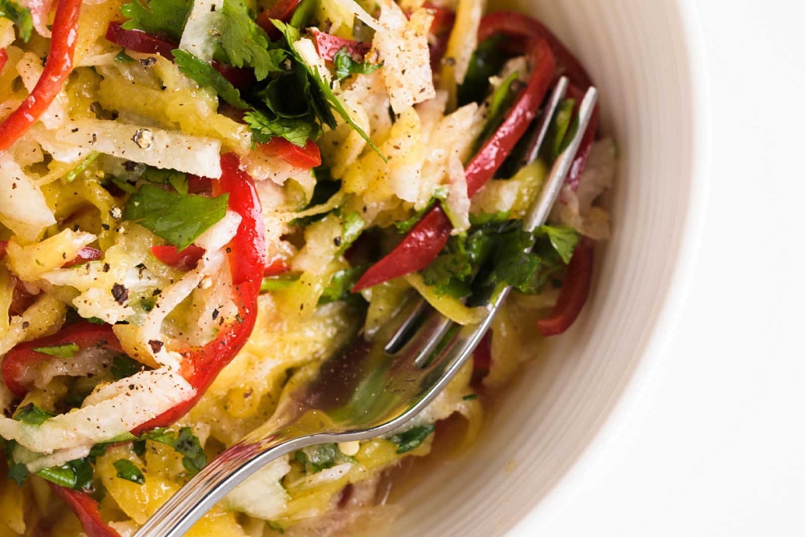 jicama-mango-salad-chili-lime-vinaigrette-cookish