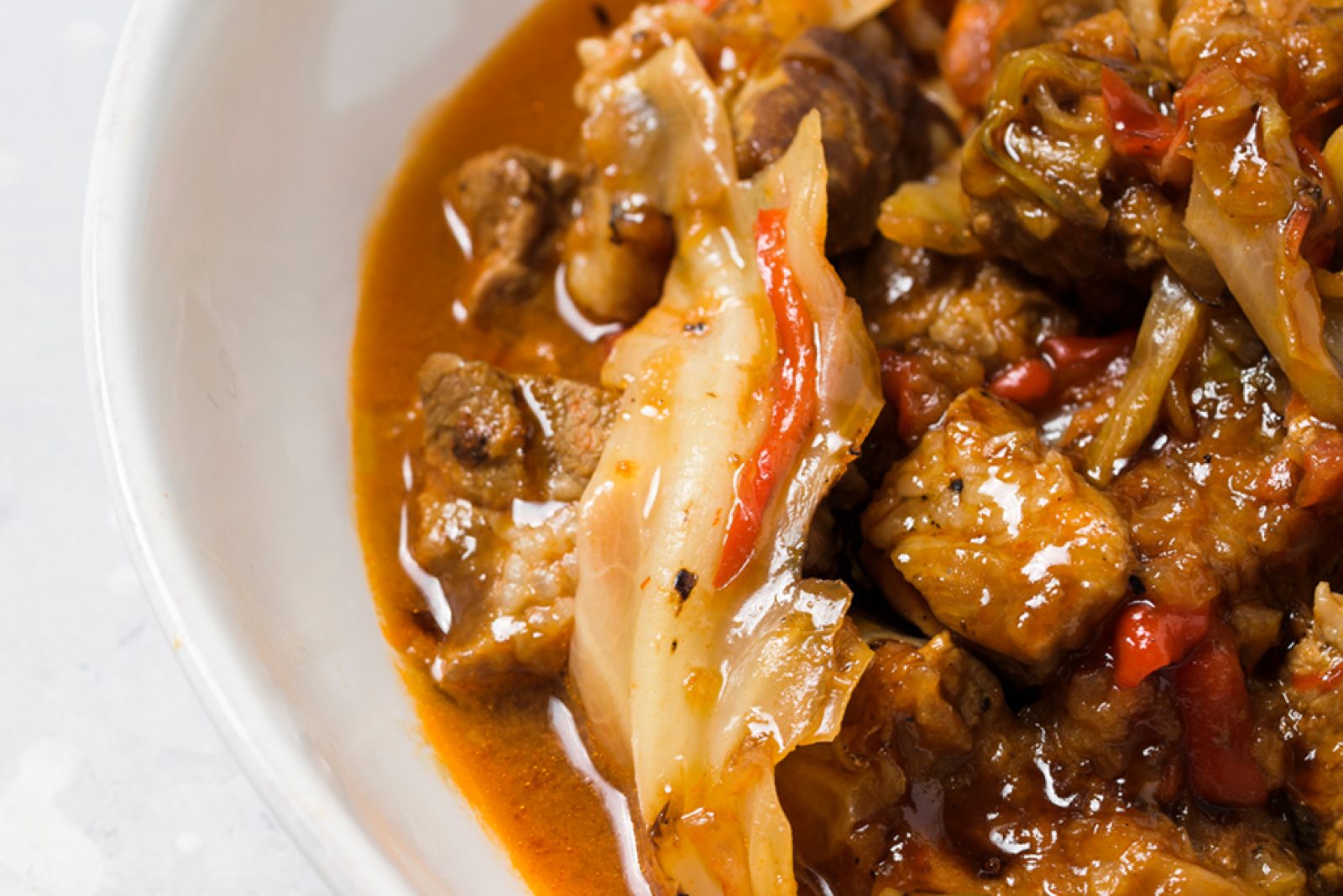 pork-sweet-pepper-cabbage-stew-cookish WEB
