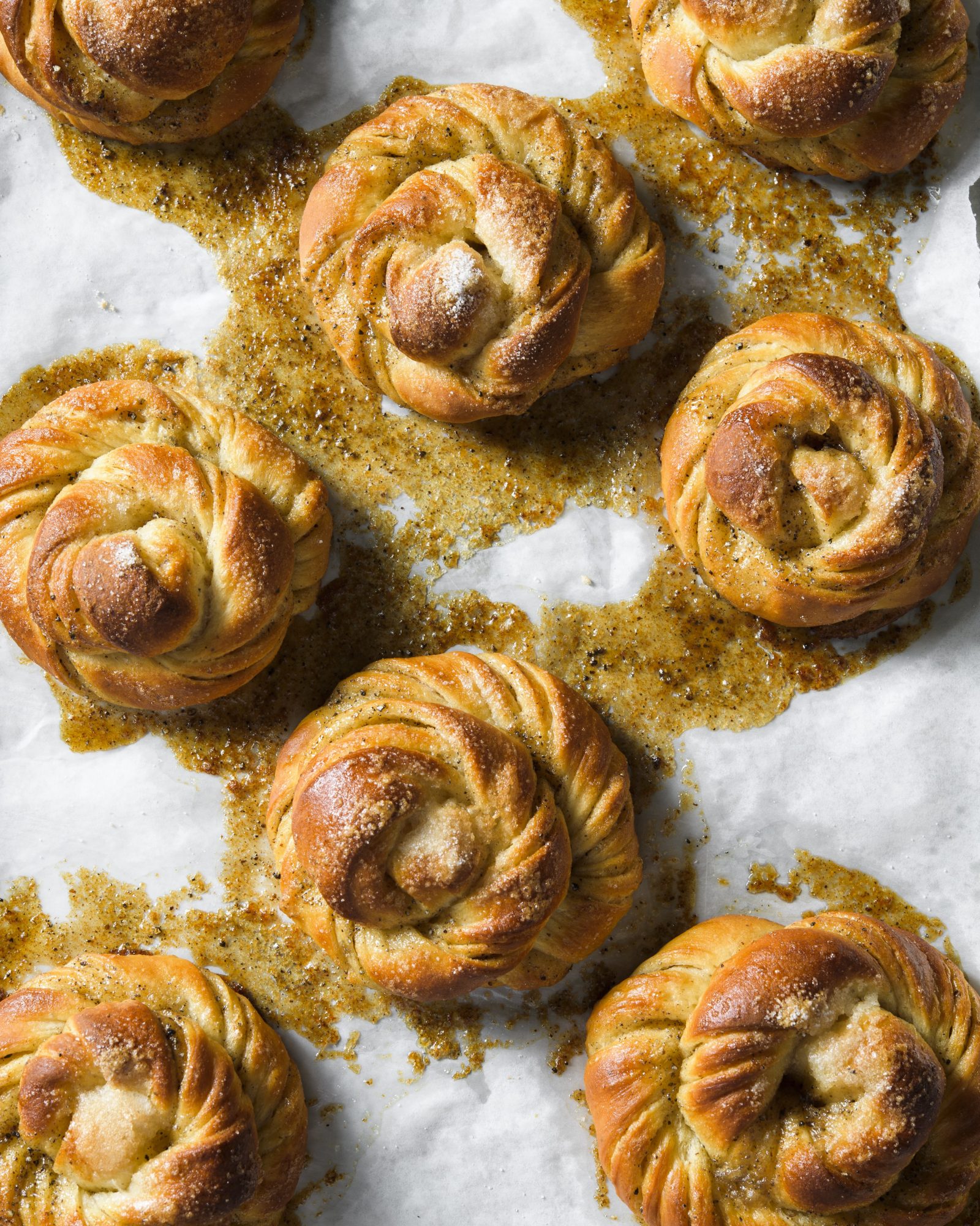 Swedish cardamom buns kardemummabullar v