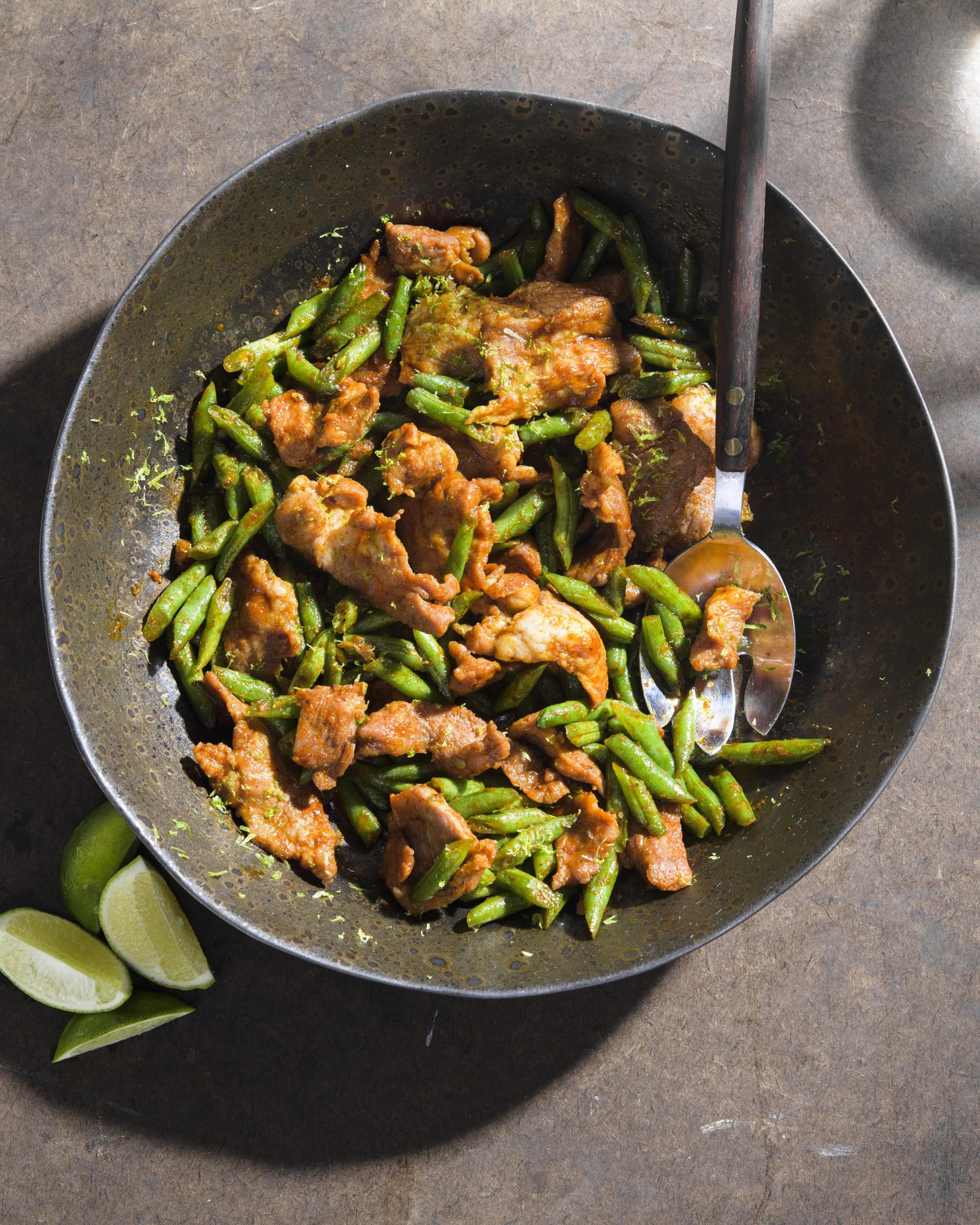 Thai stir fried pork green beans red curry v