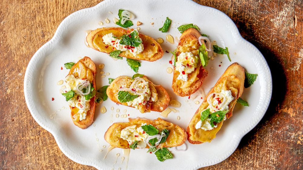 Confit your garlic for better garlic bread 1