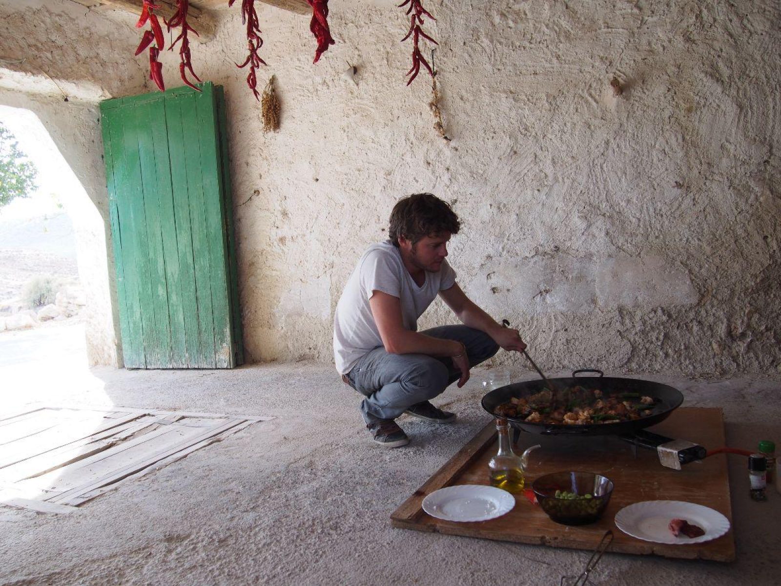 Eat, Travel, Love: Matt Goulding Reveals the Culinary Secrets of Spain Header