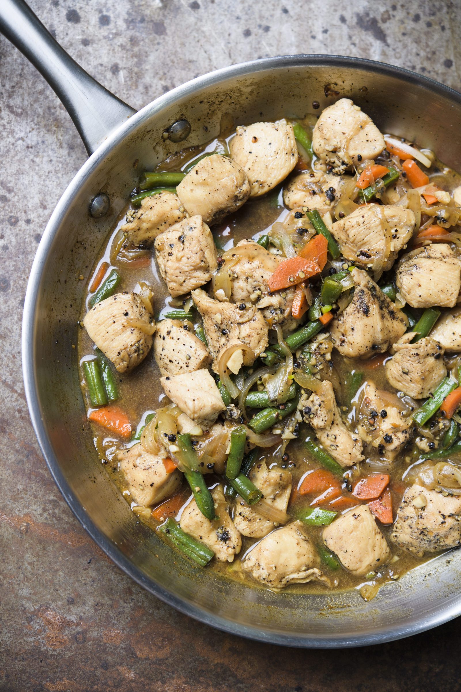 Stir-Fried Black Pepper Chicken with Green Beans V