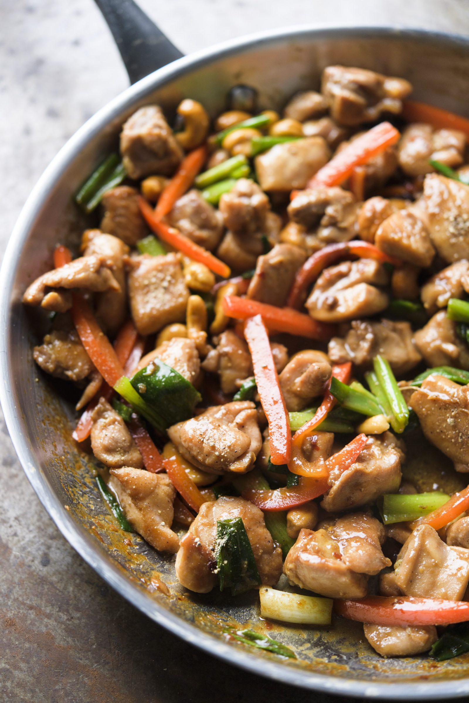 thai-stir-fried-chicken-cashews-rice-nuts