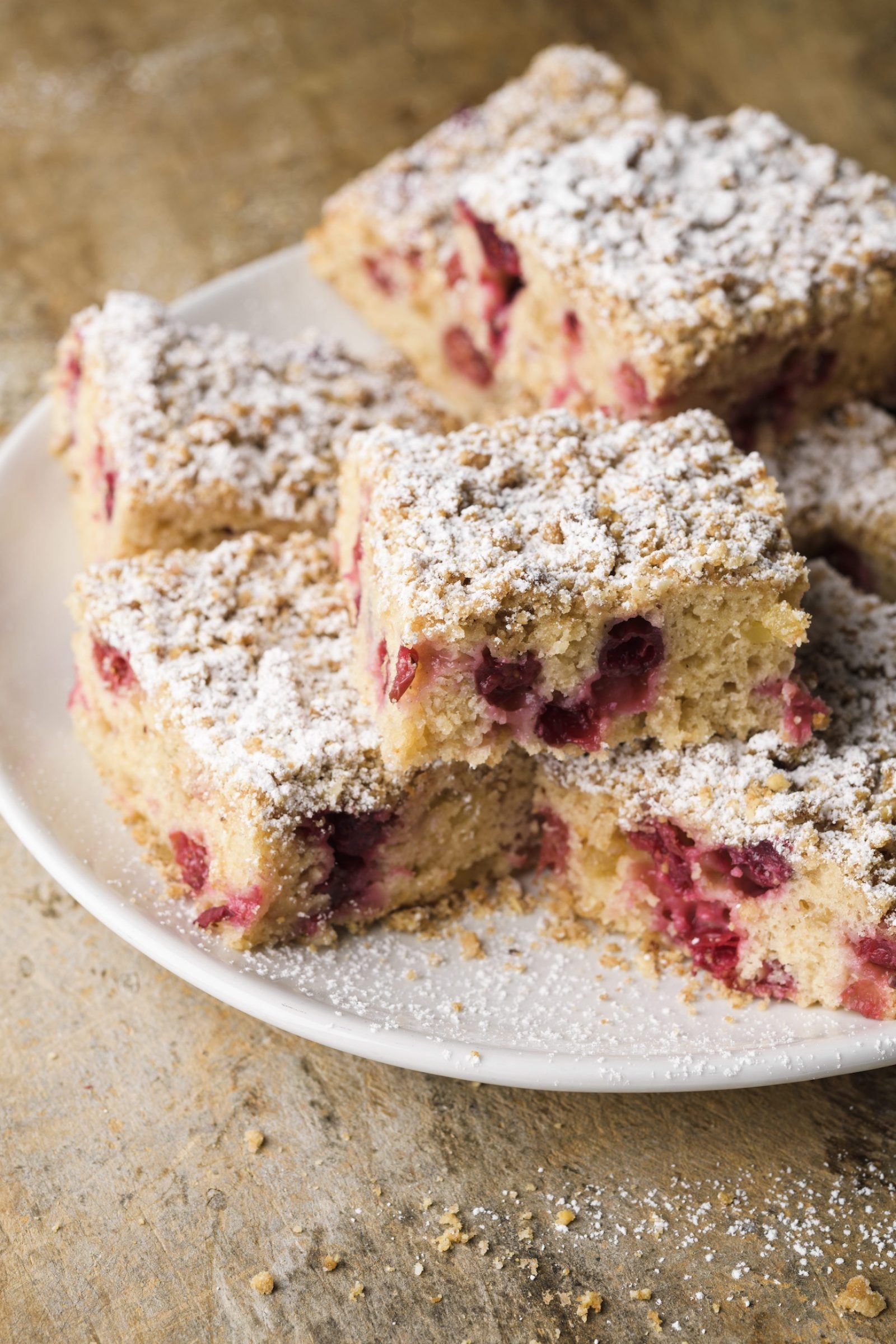 cranberry-candied-ginger-buckle-v