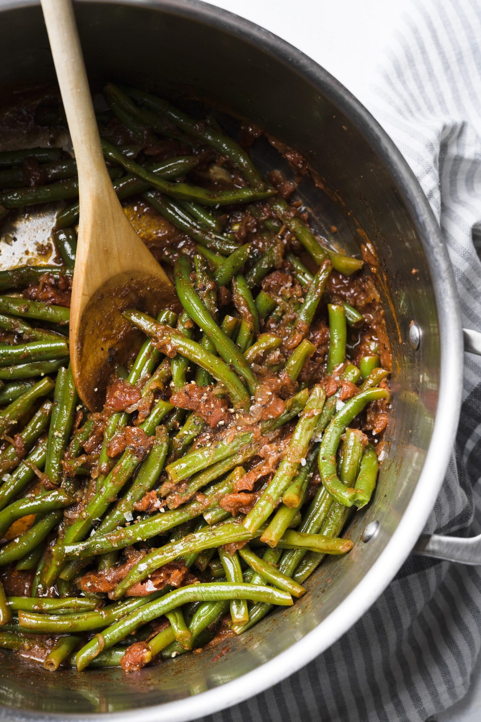 lebanese-braised-green-beans-v