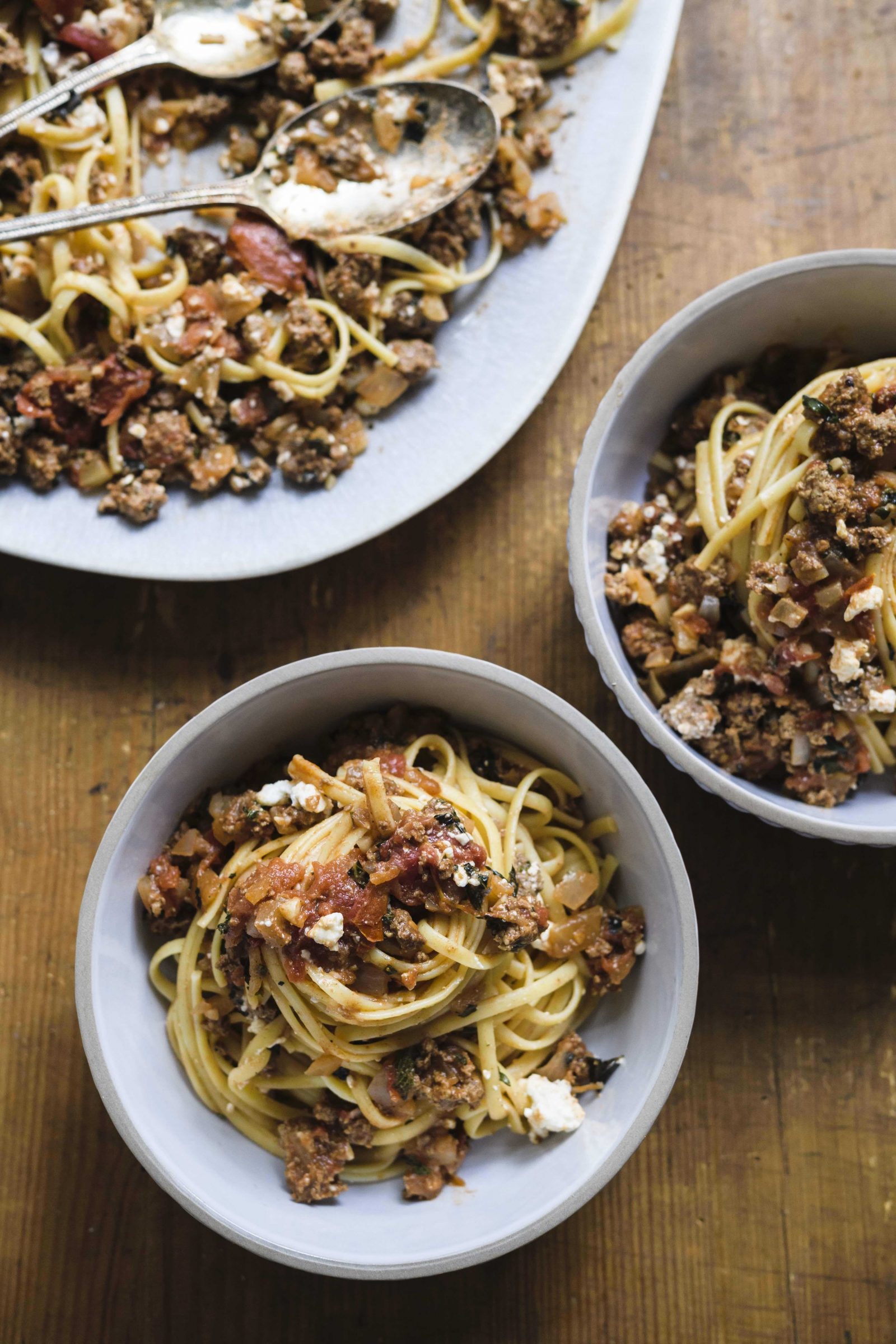 linguine-spiced-beef-onion-sauce