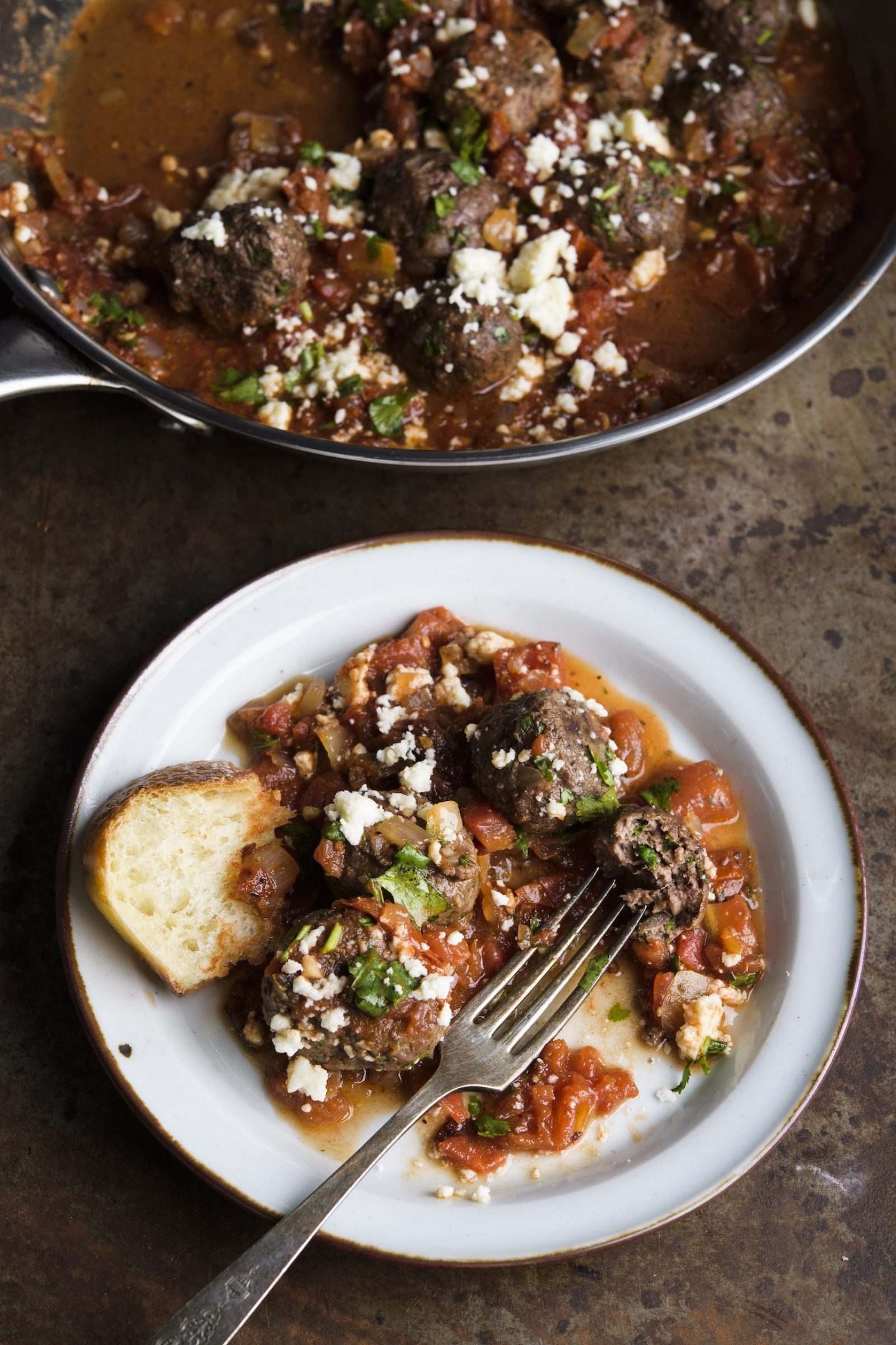 meatballs-chipotle-sauce-albondigas-enchipotladas