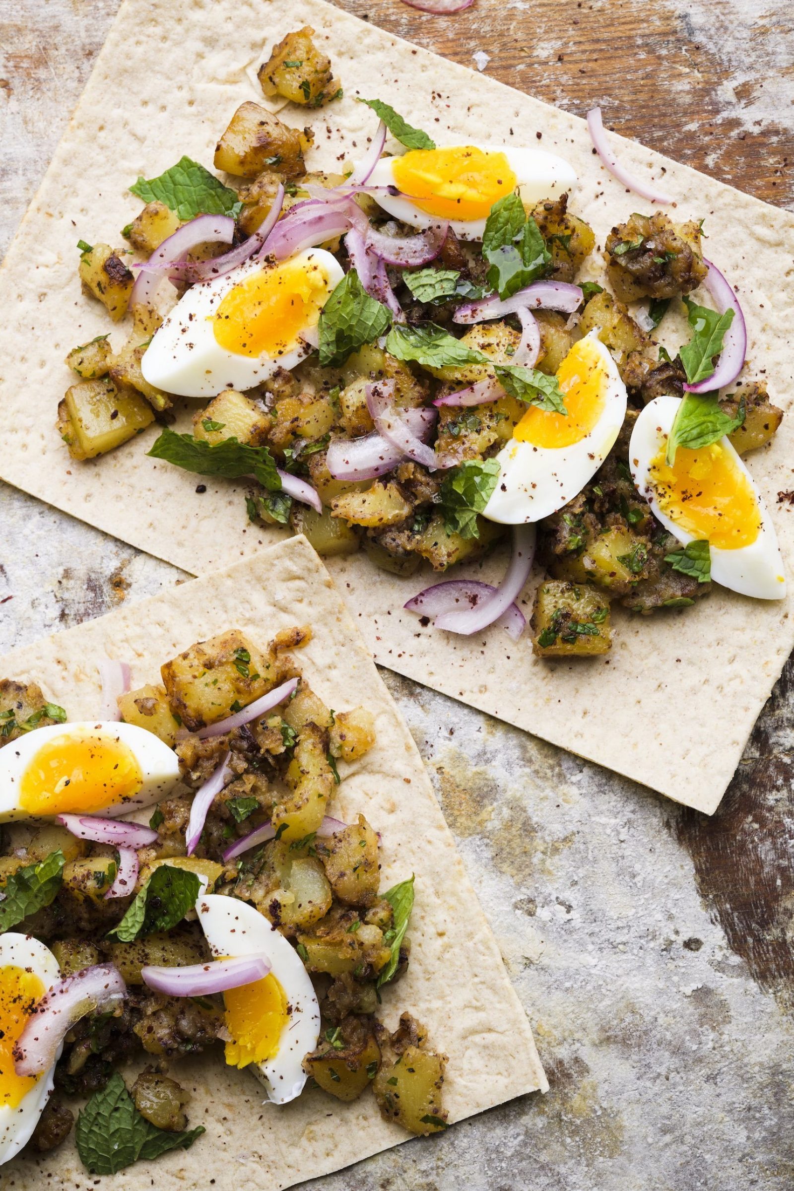 soft-cooked-eggs-smashed-potatoes-yeralma-yumurta-v