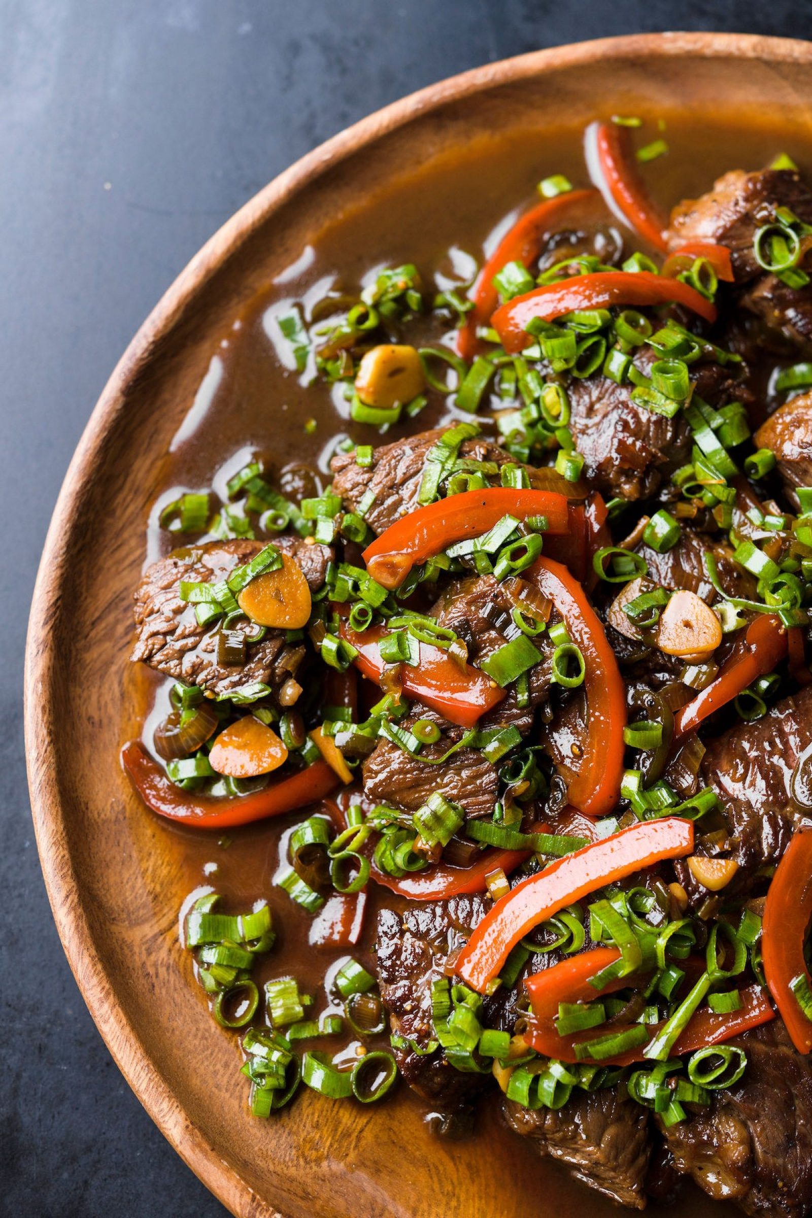 stir-fried-garlic-beef-v