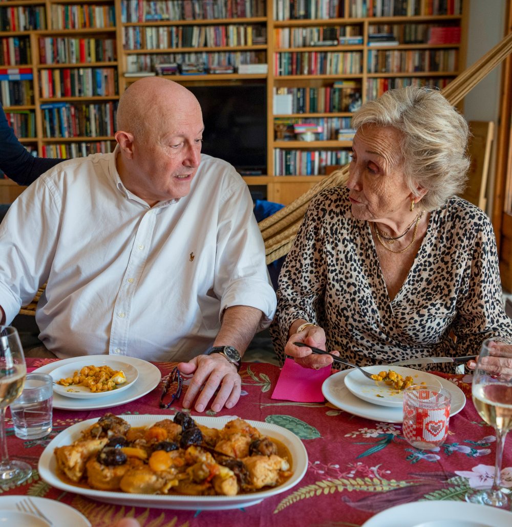 Catalan i41 Table Dinner