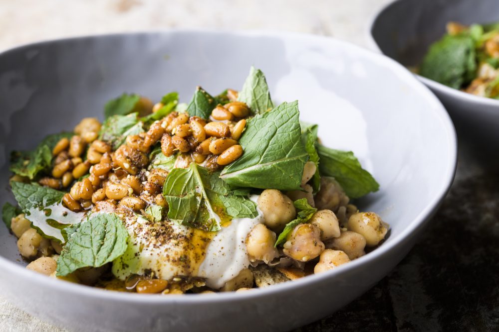 pita-chickpea-salad-yogurt-mint-fatteh-beirut-levant