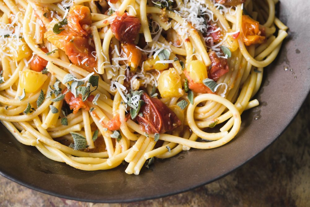 bucatini-cherry-tomato-sauce-fast-slow