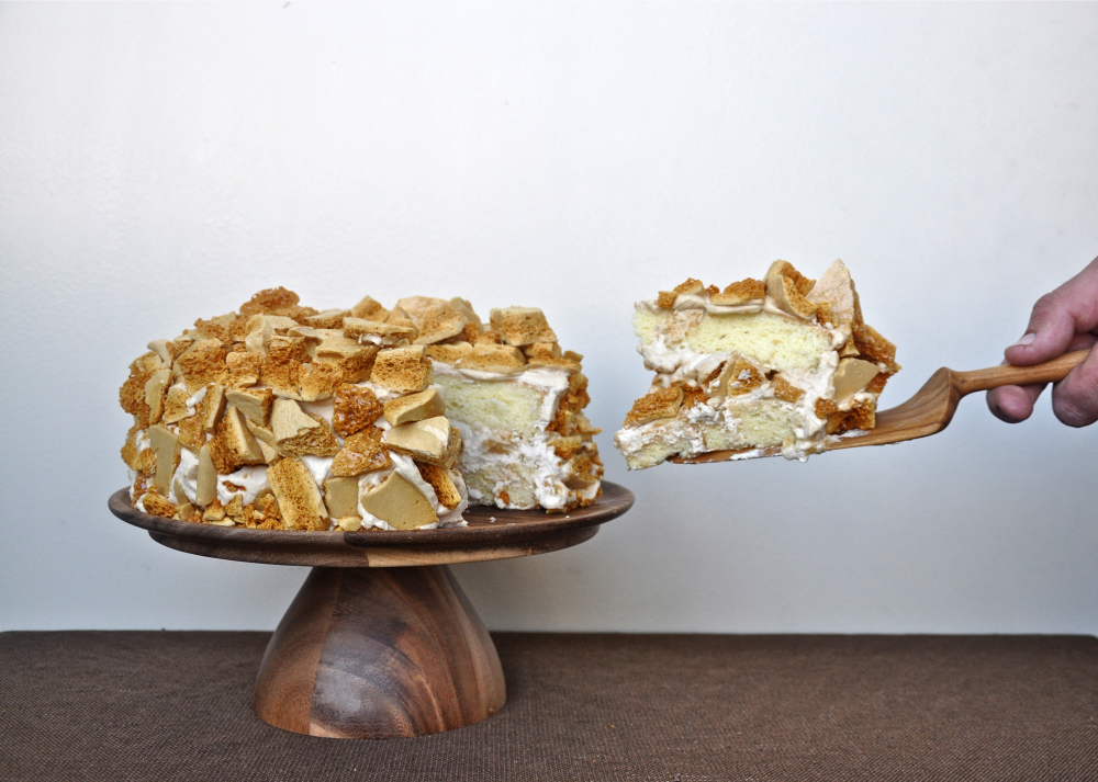 Crunch Cake Cut 300Dpi