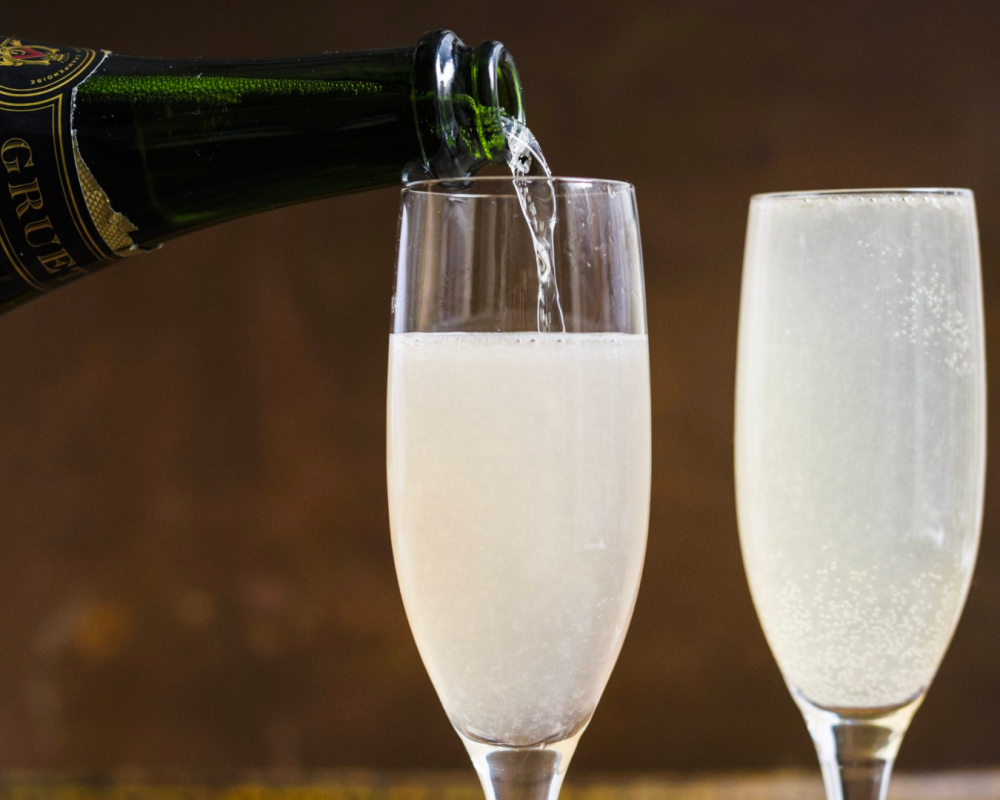 Five holiday cocktails that turn any gathering into a party hero