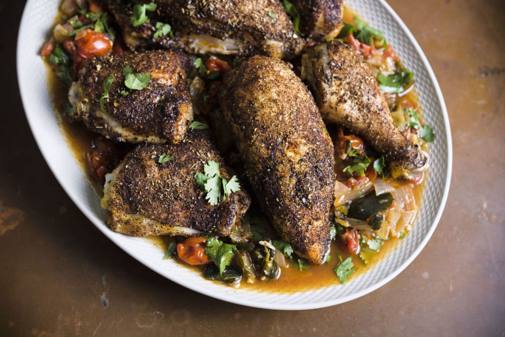 roasted-poblano-tomato-salsa-chicken-traybake