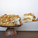 Crunch Cake Cut 300Dpi
