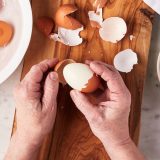How to cook eggs that will peel 1