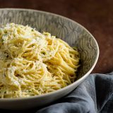 Spaghetti lemon pesto v