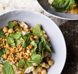 pita-chickpea-salad-yogurt-mint-fatteh-beirut-levant